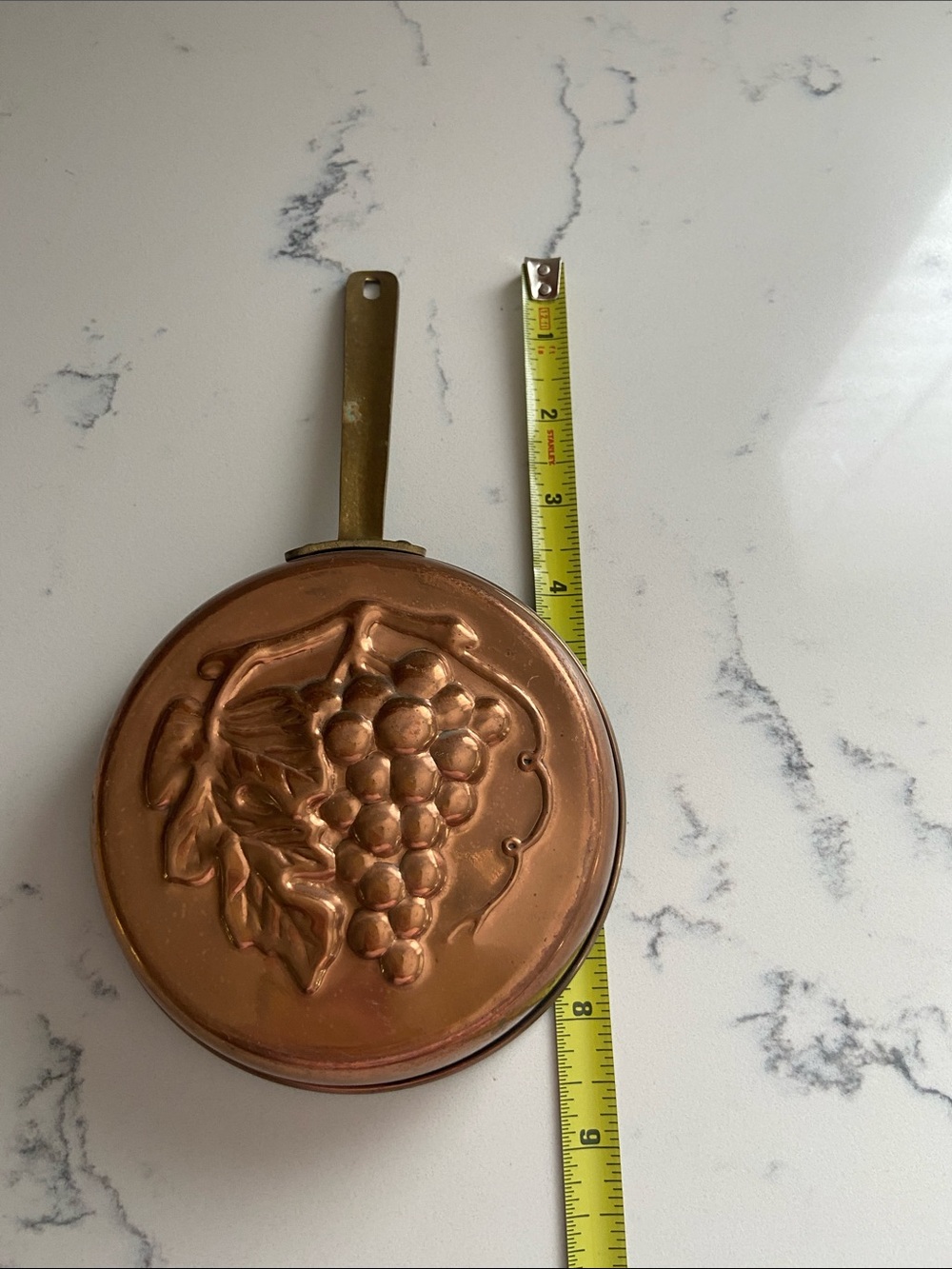 Vintage Copper Grape Wall Hanging Decorative Skillet Pan Kitchen Decor - Picture 2 of 6